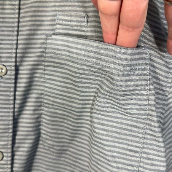 The North Face Mens Gray Striped Long Sleeve Shirt size M Medium - Picture 3 of 8